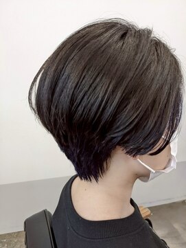 アコロン 武蔵小杉(acoron.) すっきり見せる前下がりショート　武蔵小杉