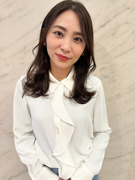 ソワリー 栄(THOiRY) ■THOiRY女性らしい柔らかヘア似合わせ小顔艶髪ゆる巻きロング