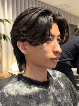 ノラギンザユー(NORA GINZA/U) センターパートウルフメンズヘアフェザーパーマ
