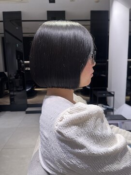 stair : case ginza7【ステアケース】 大人可愛いミニボブ丸みショート×髪質改善艶カラー