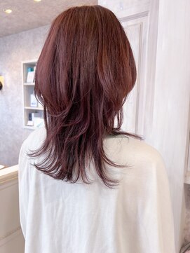 キャアリー(Caary) 福山市美容室Caaryレイヤーカットウルフカットつや赤みカラー