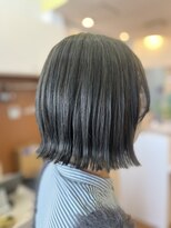 バンファミリージーナヘアー(Vanfamily gina hair)&nbsp;グリーンベージュ