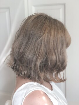 エイト ヘアサロン 渋谷本店(EIGHT) 【EIGHT渋谷】お客様スタイル_デザインカラー_切りっぱなしボブ