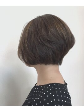 ヒルズ(BiBi hills) 高知 南国市 BiBi hills 美フォルムボブ