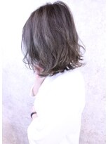 キャアリー(Caary)&nbsp;福山市　美容院　人気Caary切りっぱなしボブ外ハネグレージュ♪