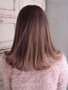 ロリム(RorriM) セミロング　ピンクベージュ　ダブルカラー