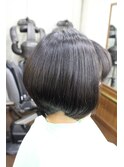 前下がりグラデーションボブ