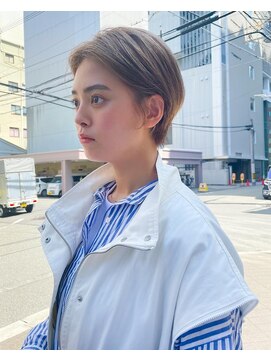 カフ(CAF) 【CAF 照下　耳かけハンサムショート】