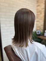 ハサミバイアトリエナガノ 千葉(8sami by atelier nagano)&nbsp;ショートボブ/センターパート/ツヤ髪/グラデーション/イヤリング
