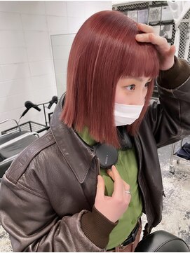 リル 溝の口(LiL) カシスピンクレッドブラウン切りっぱなしボブ