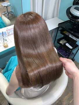 リーホリエ(Lee Horie) 【Gyo】髪質改善OVERicsトリートメント