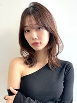 ヴェイン 渋谷(vain)&nbsp;くびれレイヤーアレンジ　ミディアムボブ　ひし形シルエット