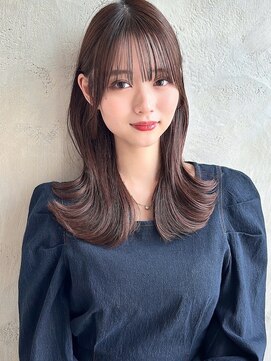 アフロート ルヴア(AFLOAT RUVUA) くびれヘア　グレージュ　ベージュ　大人可愛い　レイヤーカット