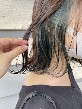 ヘアーアンドメイクアップモパ イヤリングカラーグリーン