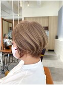 ミルクティーベージュ×ショートボブ
