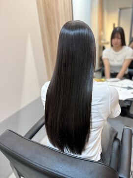 イオエ 三宮(ioe) 髪質改善ストレート／くびれヘア/イメチェン/髪質改善/