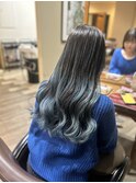 ライトブルーのバレイヤージュカラー