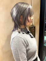 ロット(lot)&nbsp;【kanau】ウルフカット／デザインカラー