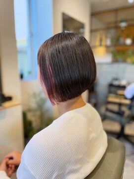 ボブ×インナーピンク