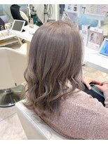 ケンジ 平塚 アネッタ(KENJE annetta)&nbsp;【ダブルカラー】シルバーホワイト