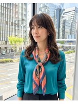 ハーツオオサカ(HE:ARTS OSAKA)&nbsp;艶感引き立つ韓国ストレートヘア