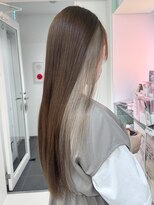 アール 横浜(R)&nbsp;【MOMO】インナーカラー×ヘーゼルベージュ/色素薄めカラー