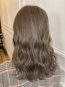 エミュー ラ ピエス(emu la piece) ミルクティーベージュ/レイヤーロング/マロンベージュ/うる艶髪