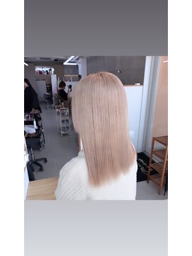 メルシー 福岡天神店(Merci) ホワイトミルクティーベージュ