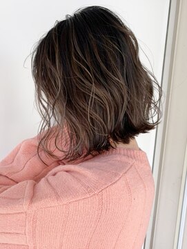 アイティー バイ アルバム 中野店(IT by ALBUM) 大人シャドールーツ_ホワイトグレージュネビージュ_ba382013