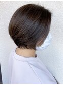【脱白髪染めハイライト】×上品なショートボブ