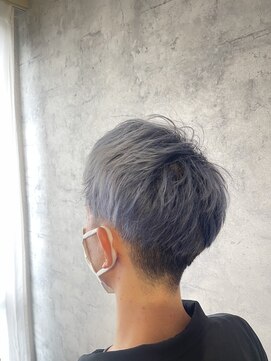 アフィナー 上大岡(Afinar) シルバーホワイト