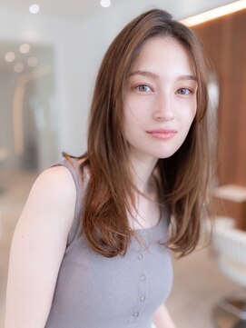 メゾンバイハバナ(maison by HAVANA) 20代30代大人かわいいグレージュカラーミディアムレイヤー