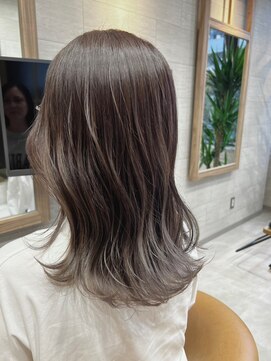 ニーチ(nieicHi) 大人グラデーション　アッシュグレー