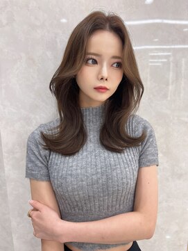 マウル 栄(MAEUL) 韓国　レイヤーカット