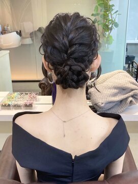 オズ 梅田店(OZ) 編み込みでつくるお呼ばれアップスタイル♪