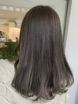 インビテーション(invitation) アッシュグレー