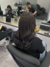 《職場が厳しくても好印象♪》ツヤとまとまり感たっぷりのナチュラルカラー[木更津/ブリーチ/ダブルカラー]