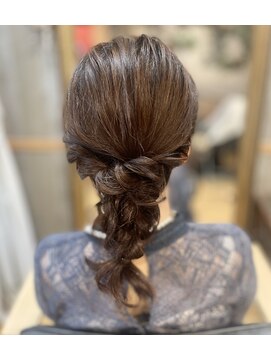 シオン(sHioN) ヘアアレンジ