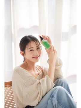 ファムバイアヴァンス(Femme by AVANCE.) 顔まわりゆるっとまとめ髪