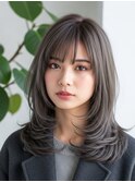 ダークシルバー/ハッシュカット/ハイレイヤーカット