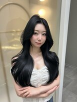 スリー(THREE)&nbsp;色気のある上品さと可愛さをmixした韓国ヘア