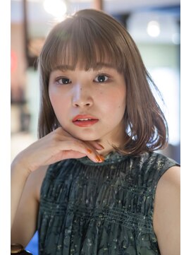 エイミー(Aimee) Aimee 町田ワンカールボブ×シアベージュ