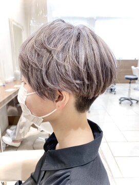 アッシュ 大泉学園店(Ash) 刈り上げ×プラチナホワイト【Ash大泉学園 横山】