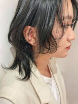 アリーズ シブヤ(ALLYS shibuya)&nbsp;ブルーグレージュ 鎖骨ミディアムウルフ　レイヤーカット