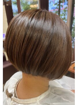 ファーレンピュアスウィート(fahren-pure-suite) natural刈り上げボブ