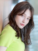 イルハバナ 渋谷(ill HAVANA) センターパート波巻き鎖骨レングスシースルーバング