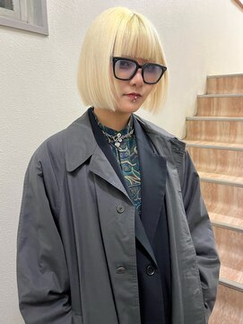 ティント 梅田(Tint) 【KENT】抜きっぱなしブロンドボブ《大阪梅田駅》