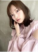 ふんわりレイヤーミディアムボブ
