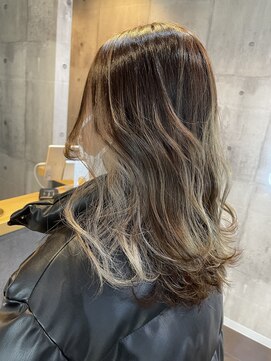 エル(L by truecreation) インナーベージュ