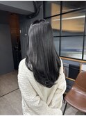 シンプルなのに洗練された透明感カラー／髪質改善トリートメント